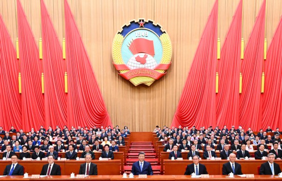 全国政协十四届四次会议在京开幕 习近平等党和国家领导人到会祝贺